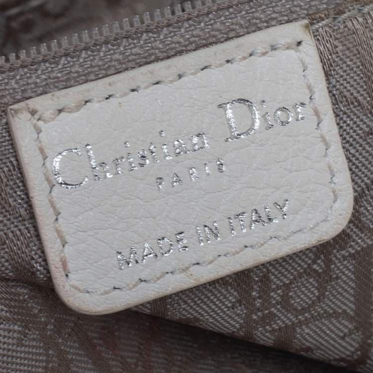 مملوكة مسبقًا Dior White Leather Whipstitch Gaucho Hobo