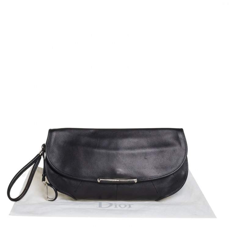 مملوكة مسبقًا Dior Black Leather D Charm Oversized Wristlet Clutch
