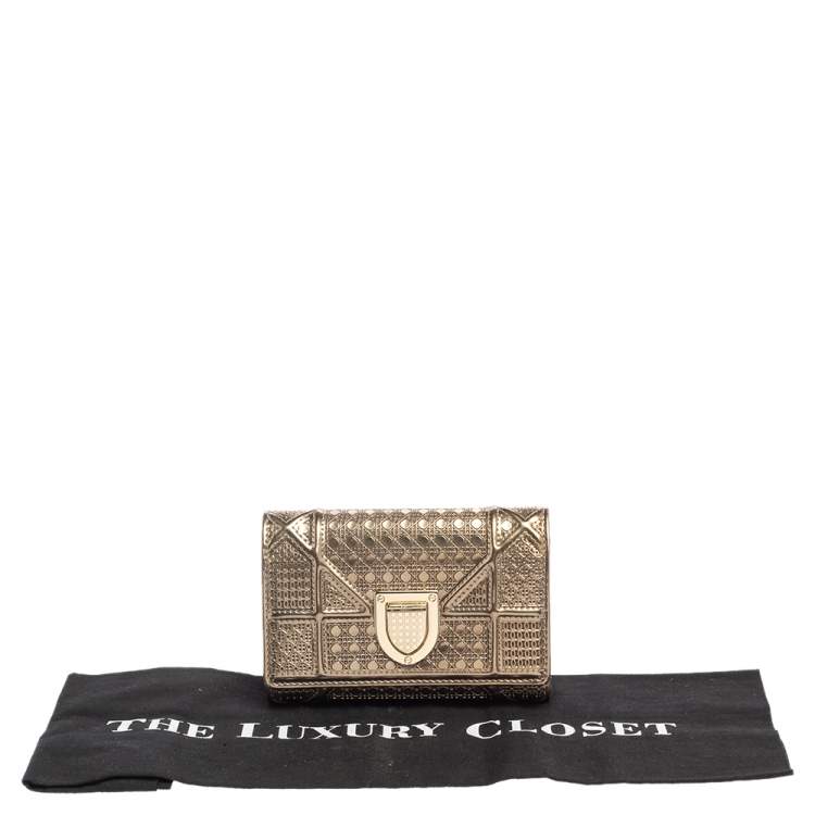 Pre Owned Dior Metallic Gold Micro Cannage Patent Leather Diorama Trifold Wallet