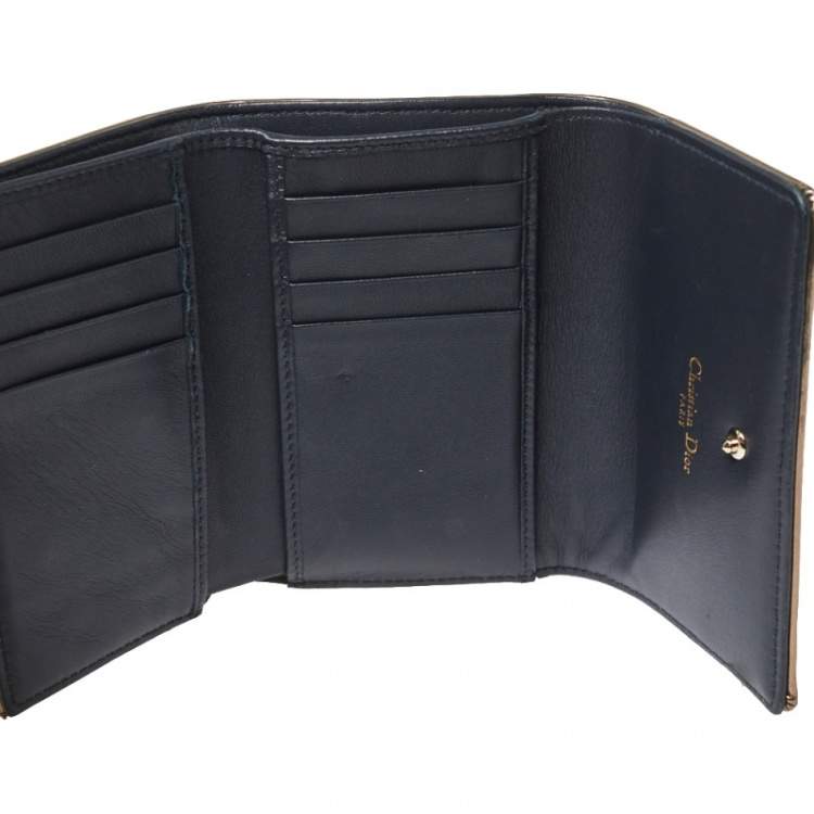 Pre Owned Dior Metallic Gold Micro Cannage Patent Leather Diorama Trifold Wallet