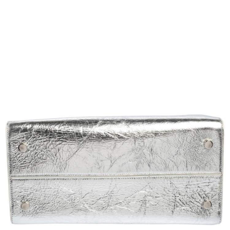 Pre Owned Dior Metallic Silver Crinkled Leather Medium Diorever Bag