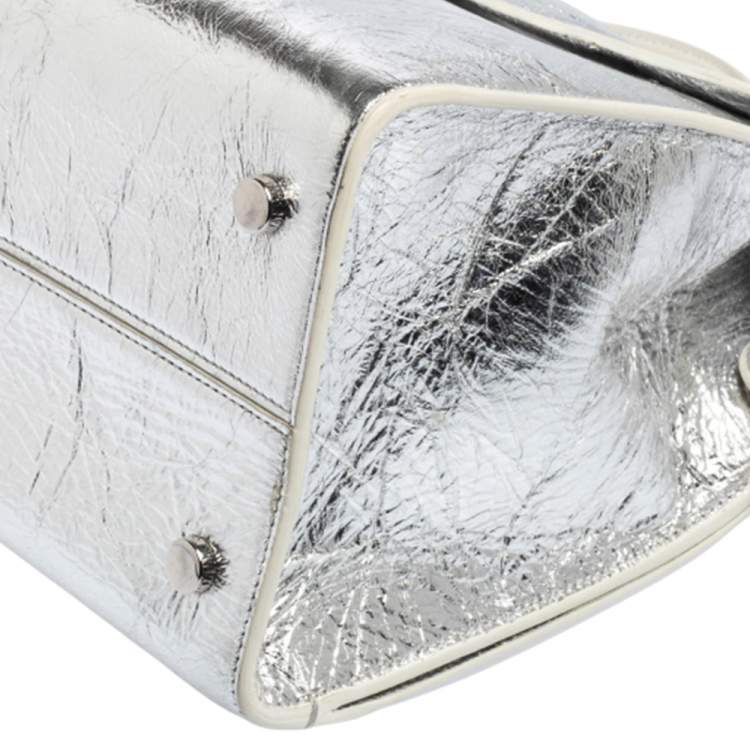 Pre Owned Dior Metallic Silver Crinkled Leather Medium Diorever Bag
