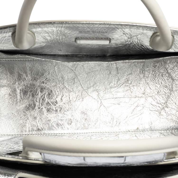 Pre Owned Dior Metallic Silver Crinkled Leather Medium Diorever Bag