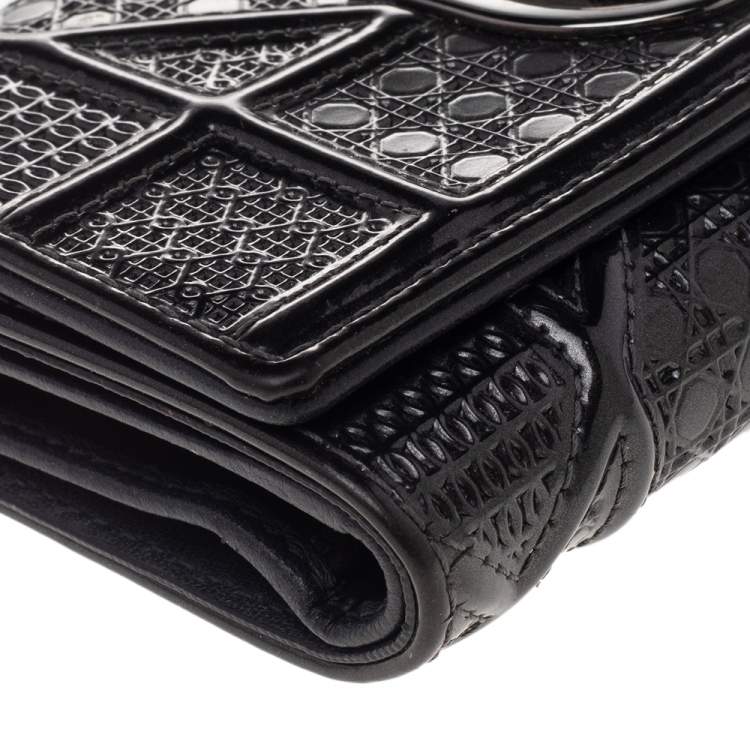 Pre Owned Dior Metallic Grey Micro Cannage Patent Leather Diorama Trifold Wallet