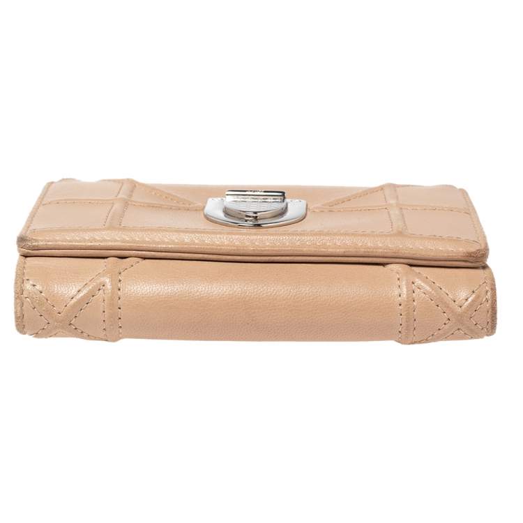 Pre Owned Dior Beige Leather Diorama Trifold Wallet