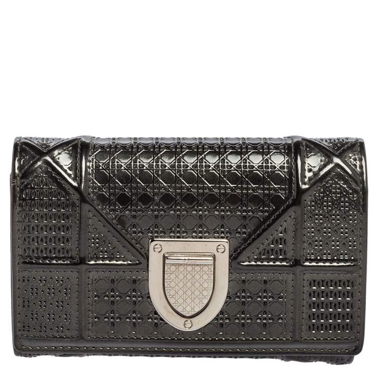 Dior Grey Micro Cannage Patent Leather Diorama Trifold Wallet Dior ...