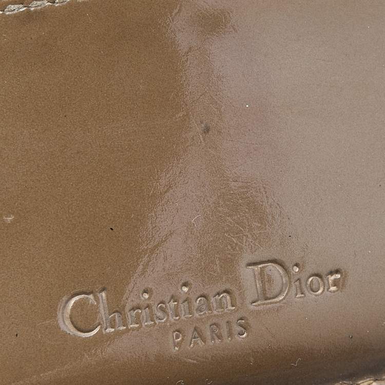 Pre Owned Dior Metallic Gold Micro Cannage Patent Leather Lady Dior Card Holder
