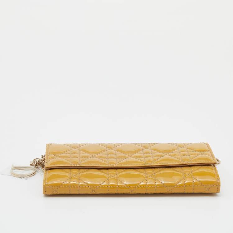 مملوكة مسبقًا Dior Beige Cannage Patent Leather Lady Dior Wallet on Chain