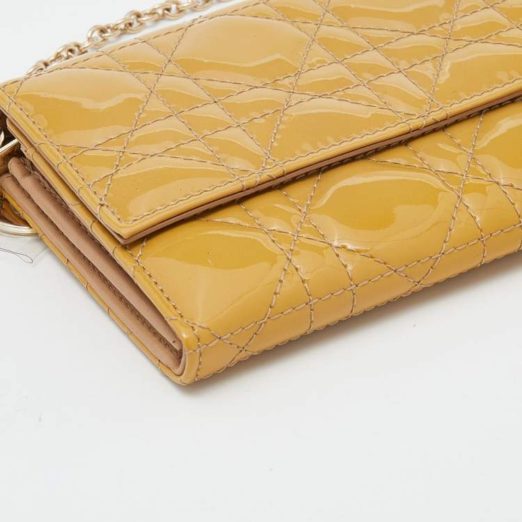 مملوكة مسبقًا Dior Beige Cannage Patent Leather Lady Dior Wallet on Chain