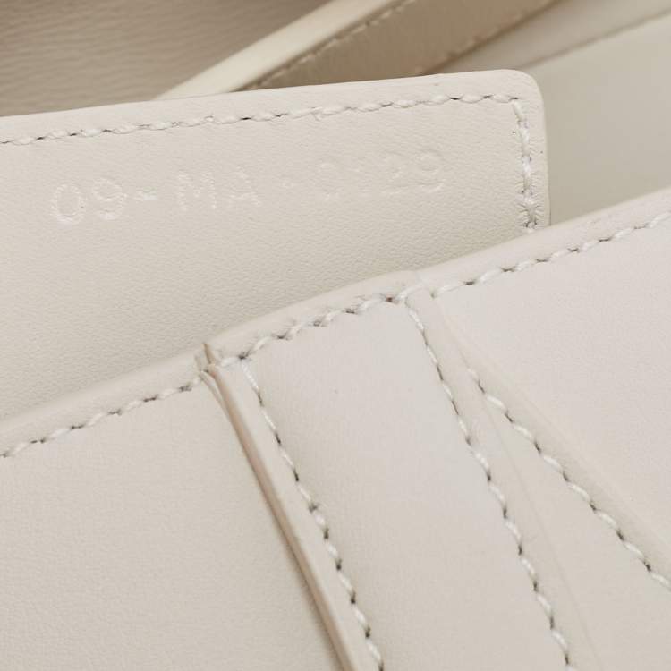 Pre Owned Dior Off White Leather Ultra-Matte Saddle Shoulder Bag