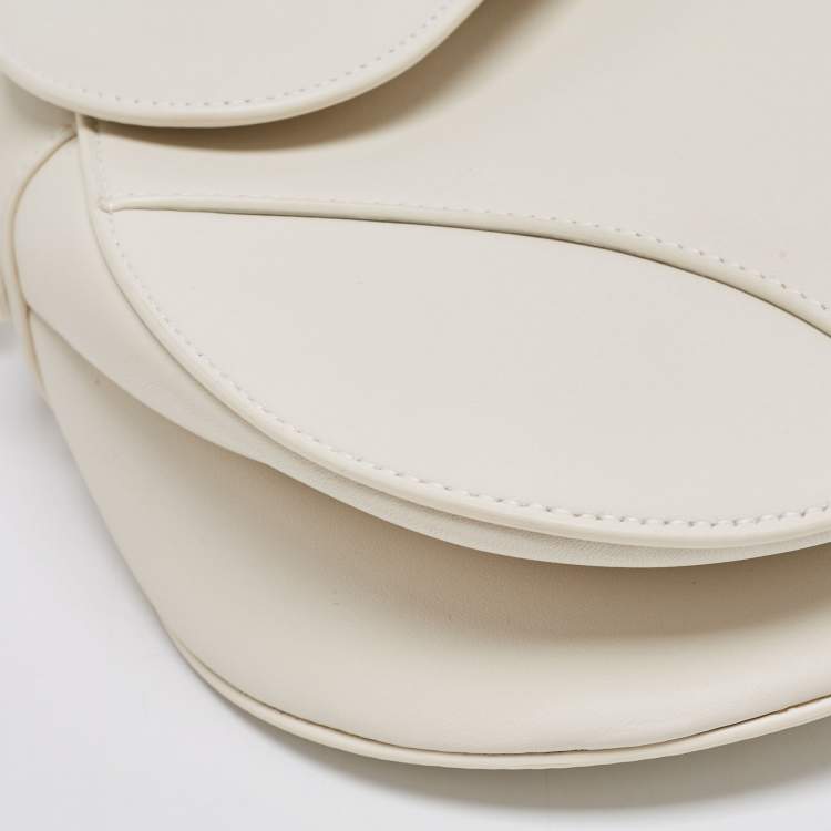 Pre Owned Dior Off White Leather Ultra-Matte Saddle Shoulder Bag