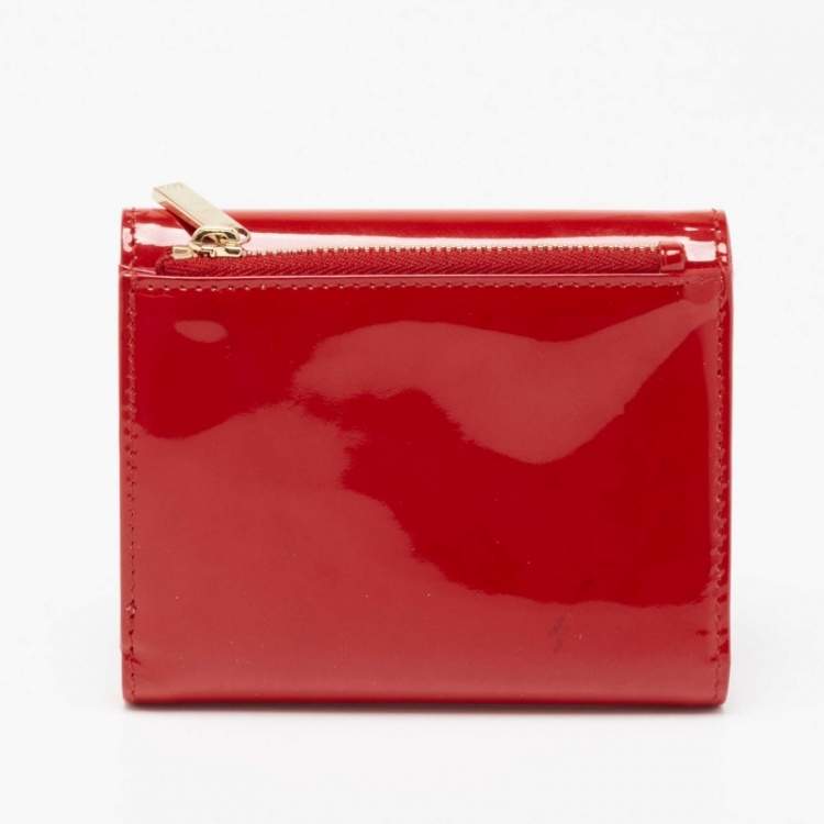 Pre Owned Dior Red Patent Leather Turnlock Trifold Compact Wallet