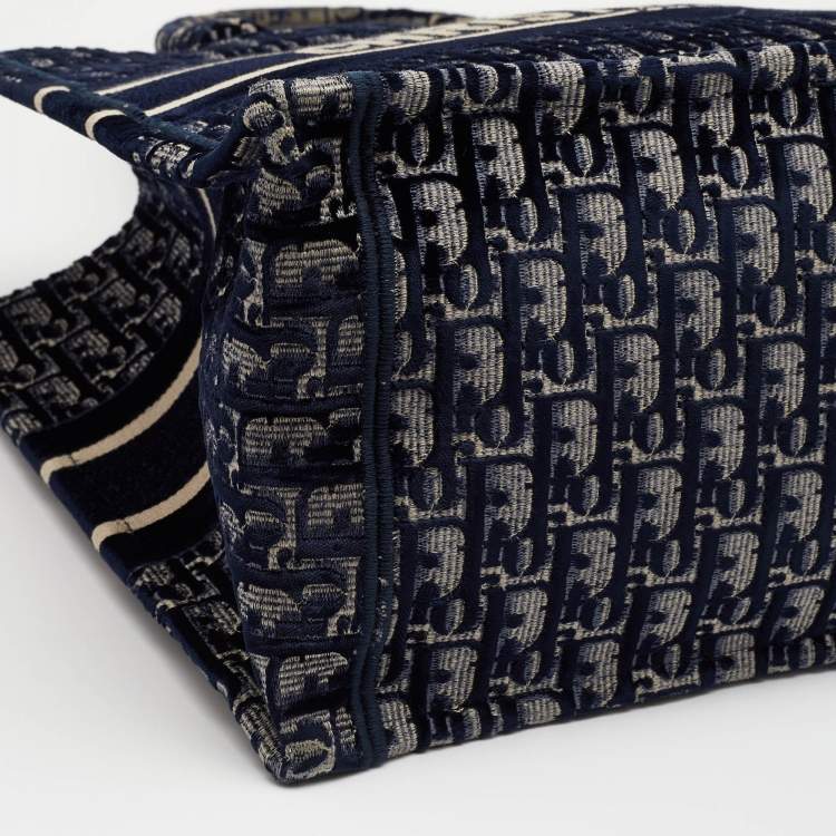 Pre Owned Dior Navy Blue Oblique Embroidered Velvet Medium Book Tote
