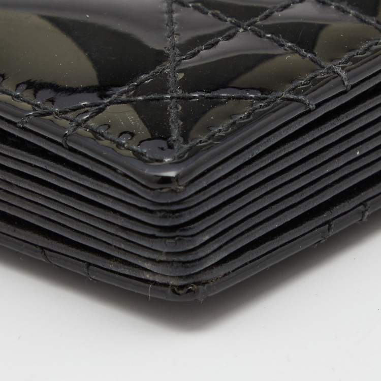 مملوكة مسبقًا Dior Black Patent Leather Compact Wallet