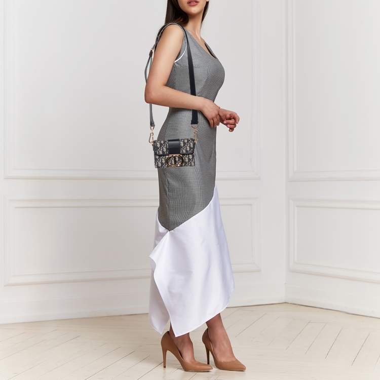 Dior - Authenticated 30 Montaigne Handbag - Cloth Blue for Women, Very Good Condition
