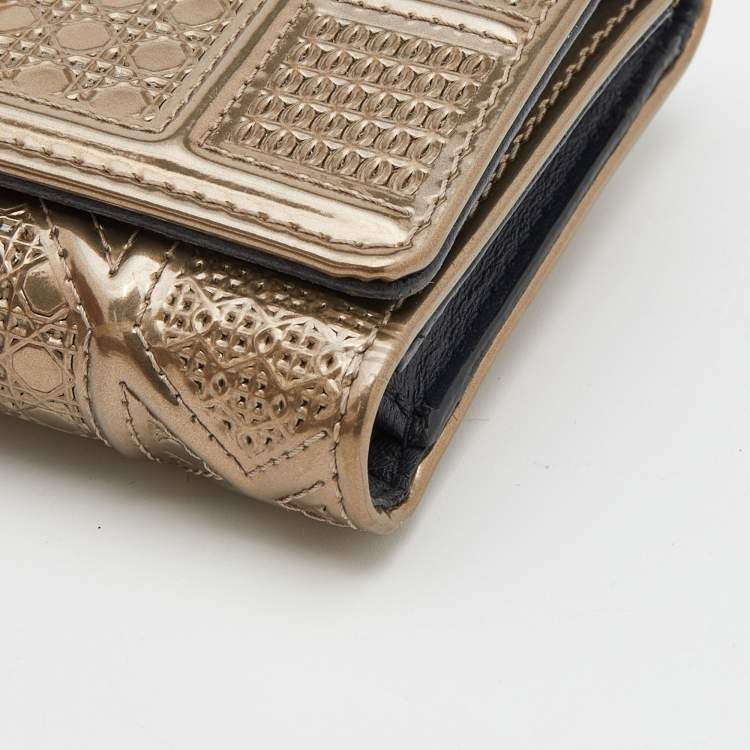 Pre Owned Dior Gold Micro Cannage Patent Leather Diorama Trifold Wallet