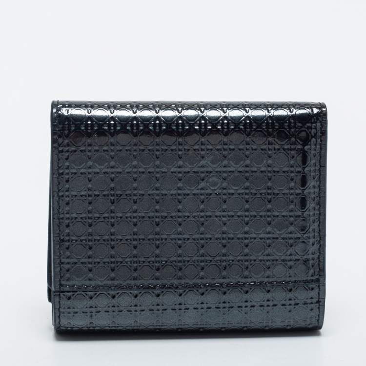 Pre Owned Dior Dark Grey Micro Cannage Patent Leather 30 Montaigne Trifold Wallet