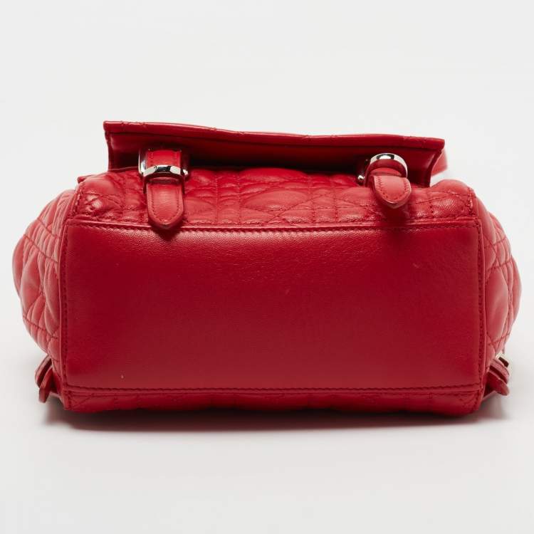 مملوكة مسبقًا Dior Red Cannage Quilted Leather Small Stardust Backpack