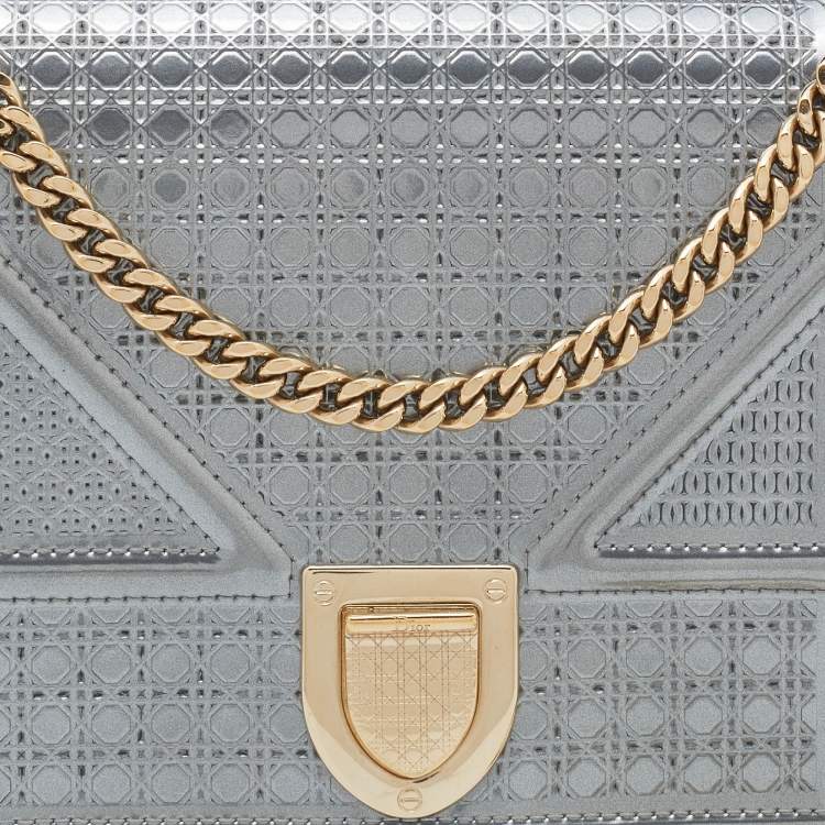 Pre Owned Dior Silver Micro Cannage Leather Diorama Wallet On Chain