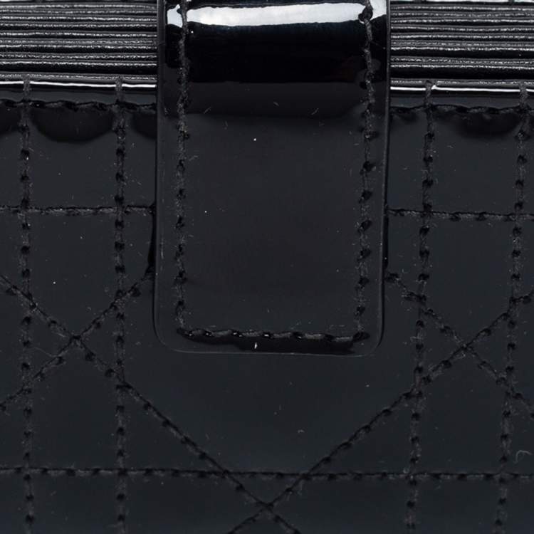 مملوكة مسبقًا Dior Black Cannage Patent Leather Lady Dior 5 Gusset Card Holder