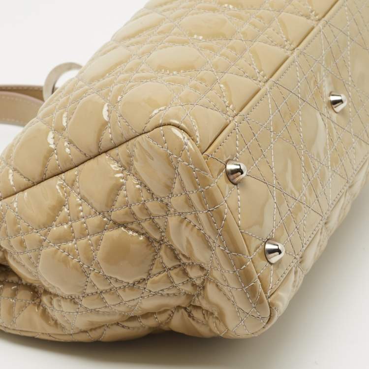 مملوكة مسبقًا Dior Beige Cannage Patent Leather Small Soft Lady Dior Tote