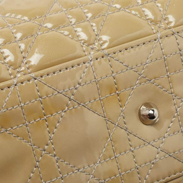 مملوكة مسبقًا Dior Beige Cannage Patent Leather Small Soft Lady Dior Tote