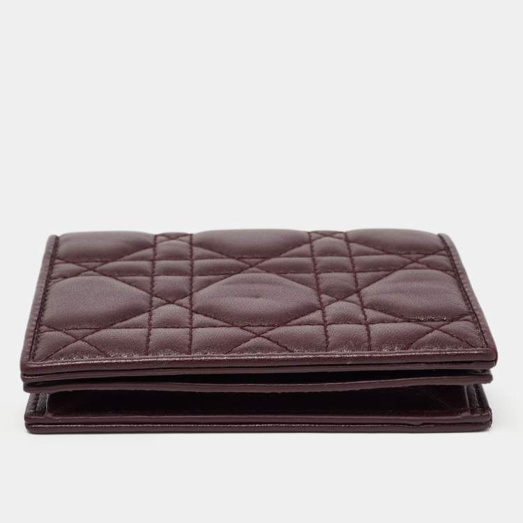مملوكة مسبقًا Dior Burgundy Cannage Leather Lady Dior Flap Card Case