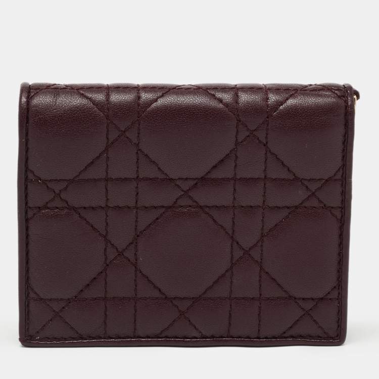 مملوكة مسبقًا Dior Burgundy Cannage Leather Lady Dior Flap Card Case