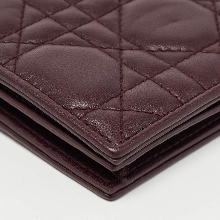 مملوكة مسبقًا Dior Burgundy Cannage Leather Lady Dior Flap Card Case