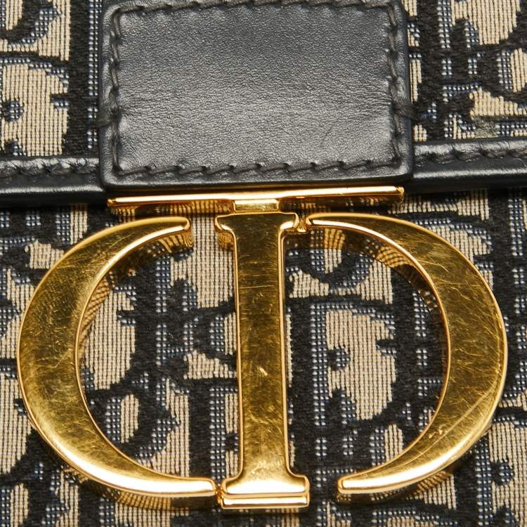 Pre Owned Dior Navy Blue Oblique Canvas and Leather 30 Montaigne Chain Clutch