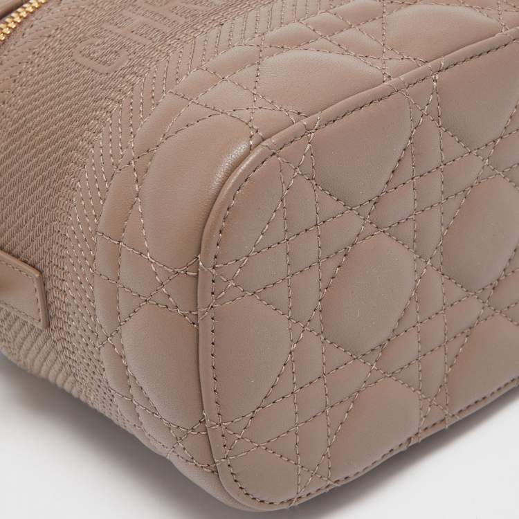 Pre Owned Dior Beige Cannage Leather Small Diortravel Vanity Case