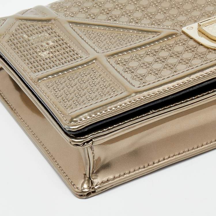 Pre Owned Dior Metallic Beige Micro Cannage Patent Leather Diorama Wallet On Chain