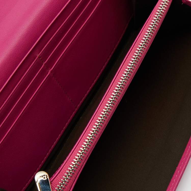 Pre Owned Dior Pink Leather Round Logo Flap Continental Wallet