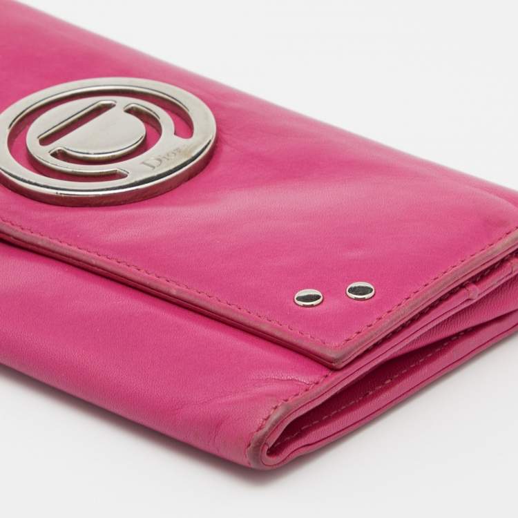 Pre Owned Dior Pink Leather Round Logo Flap Continental Wallet