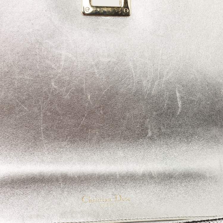Pre Owned Dior Silver Leather Medium Diorama Flap Shoulder Bag