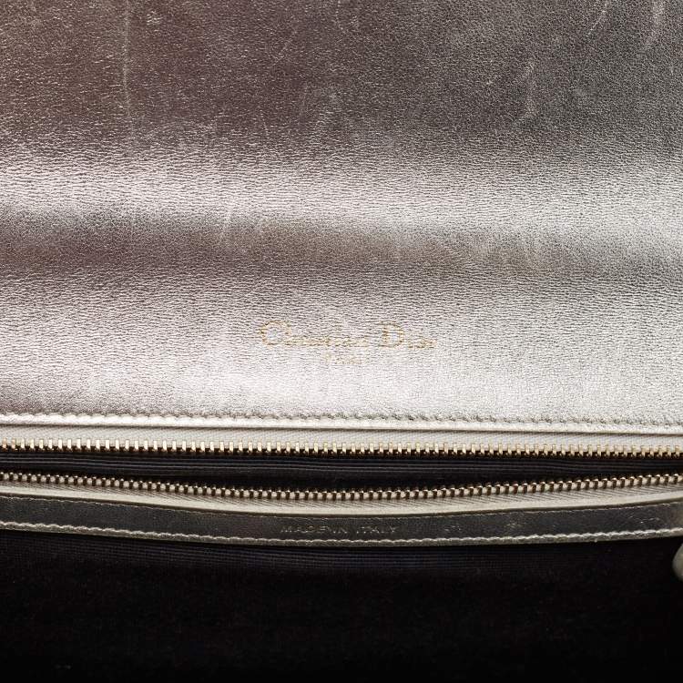 Pre Owned Dior Silver Leather Medium Diorama Flap Shoulder Bag
