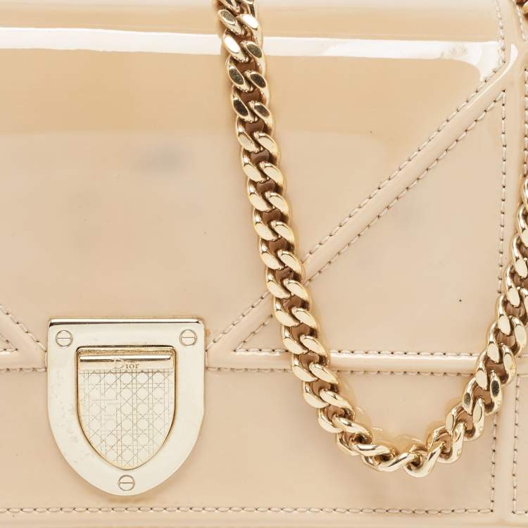 Pre Owned Dior Beige Patent Leather Diorama Wallet On Chain