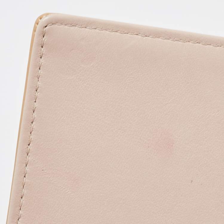 Pre Owned Dior Beige Patent Leather Diorama Wallet On Chain