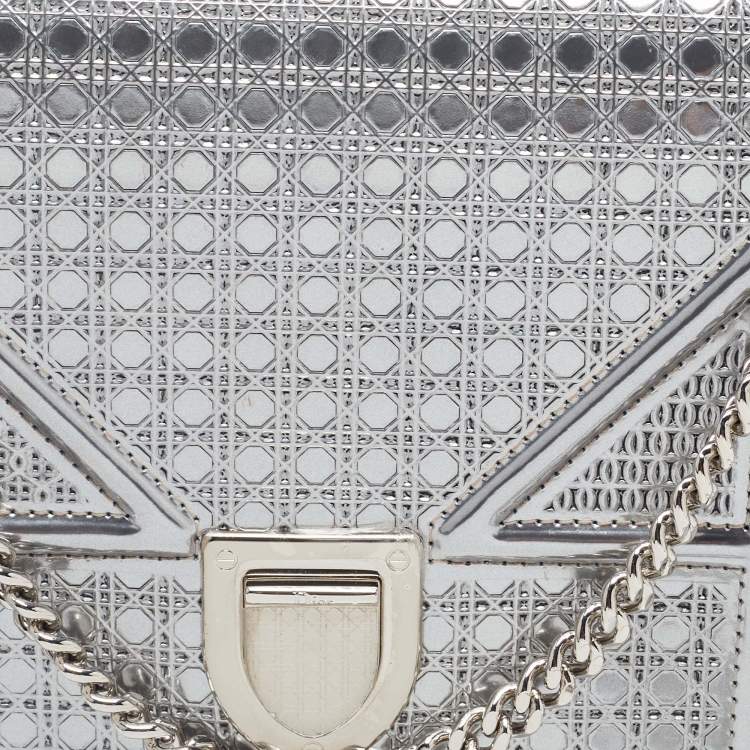 Pre Owned Dior SIlver Micro Cannage Patent Leather Diorama Wallet On Chain