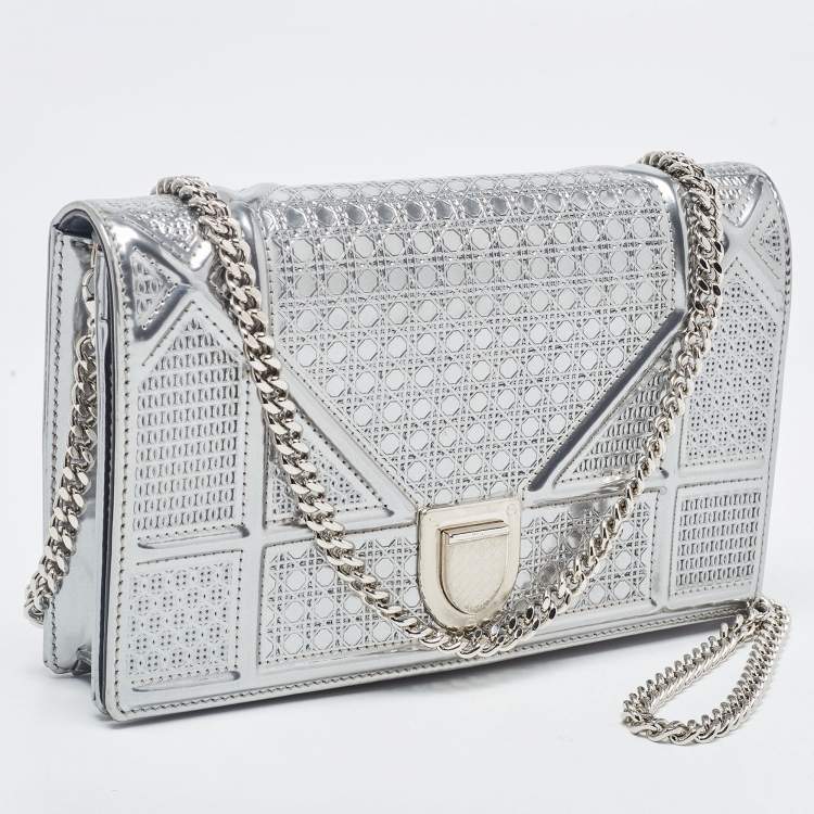 Pre Owned Dior SIlver Micro Cannage Patent Leather Diorama Wallet On Chain
