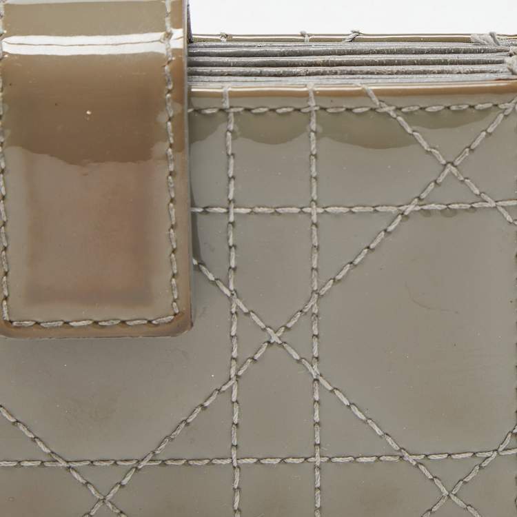 Pre Owned Dior Grey Cannage Patent Leather Lady Dior 5 Gusset Card Holder