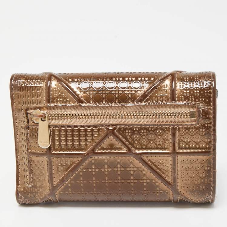 Pre Owned Dior Bronze Microcannage Patent Leather Diorama Trifold Wallet