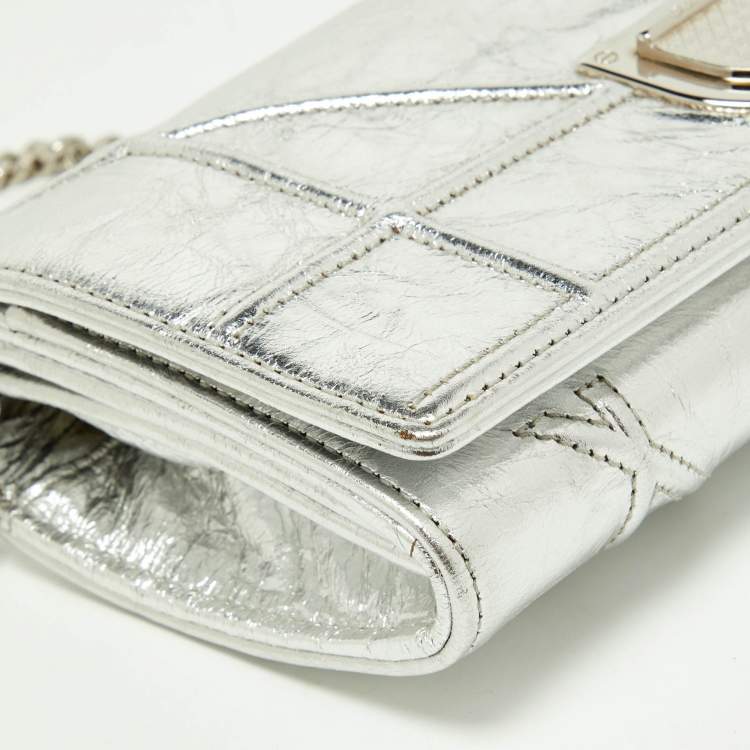 Pre Owned Dior Silver Leather Diorama Wallet On Chain