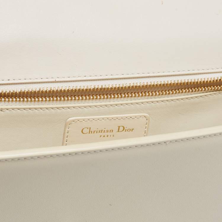 Pre Owned Dior White Leather 30 Montaigne Shoulder Bag