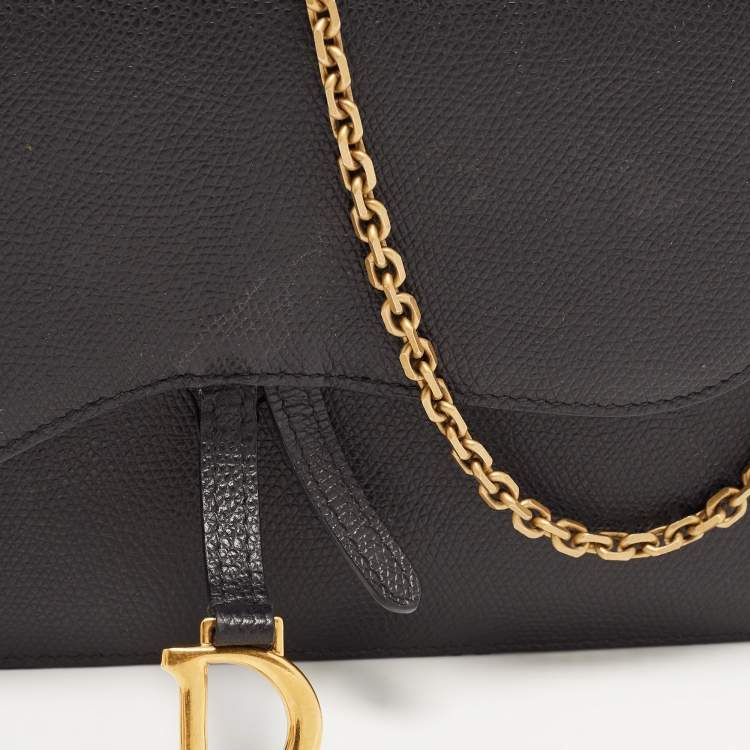 مملوكة مسبقًا Dior Black Grained Leather Saddle Chain Pouch