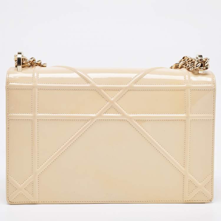 Pre Owned Dior Beige Patent Leather Medium Diorama Shoulder Bag