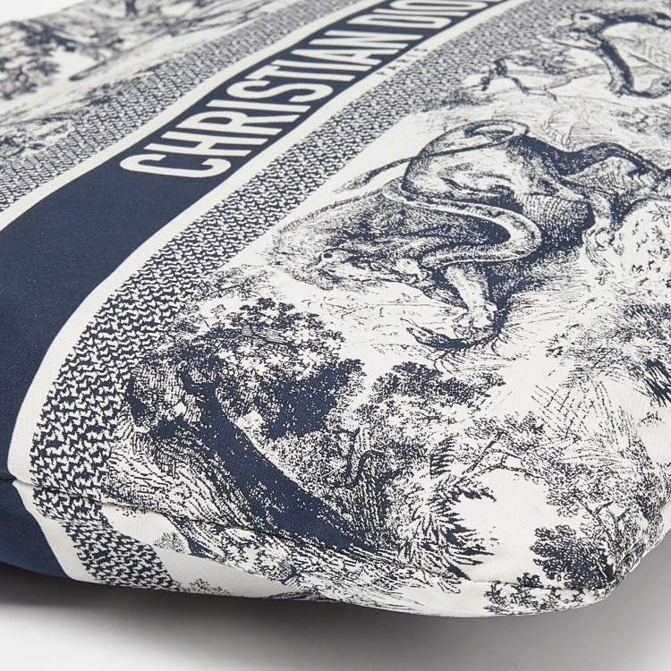 Pre Owned Dior Blue Technical Fabric Diortravel Zipped Pouch