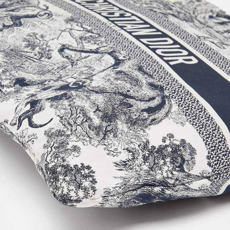 Pre Owned Dior Blue Technical Fabric Diortravel Zipped Pouch