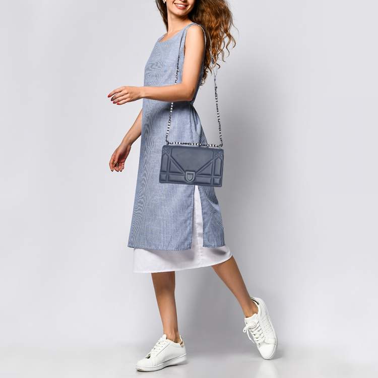 Pre Owned Dior Navy Blue Ultra Matte Leather Medium Diorama Flap Shoulder Bag