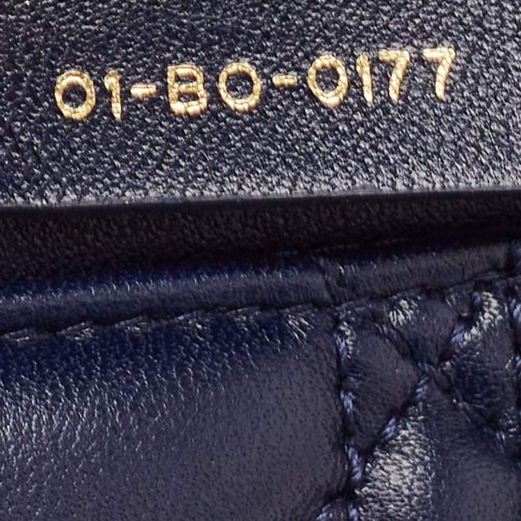 مملوكة مسبقًا Dior Indigo Blue Cannage Leather Daddi Chain Pouch